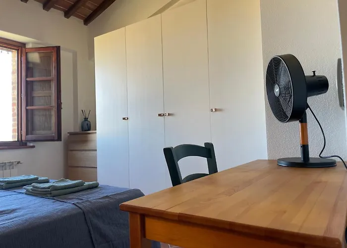 Podere Le Volpaie - Arancia * מונטה קטיני ואל די צ'צ'ינה